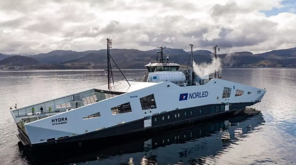 liquid hydrogen storage on board MF hydra